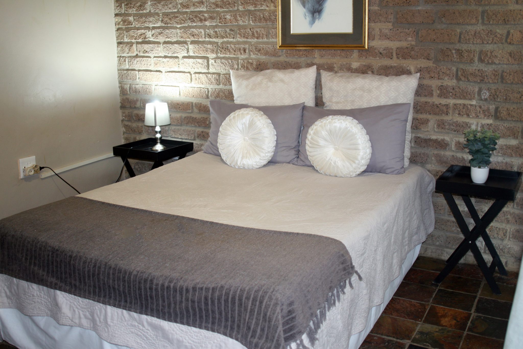 Engedi Herberg Room 1 - Double Bed with Mini Fridge